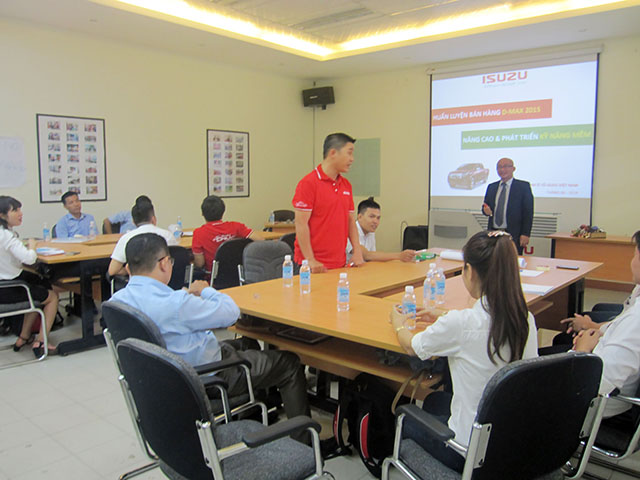 Kỹ năng bán hàng & chăm sóc Khách Hàng chuyên nghiệp - ISUZU (29 & 30.09.2014)